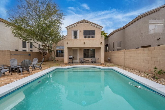 Building Photo - City Escape in Goodyear w/ Pool | Spring T...