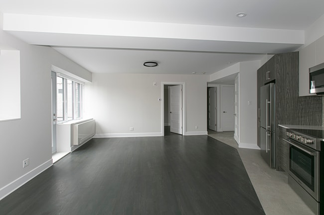 Building Photo - Mooncrest
