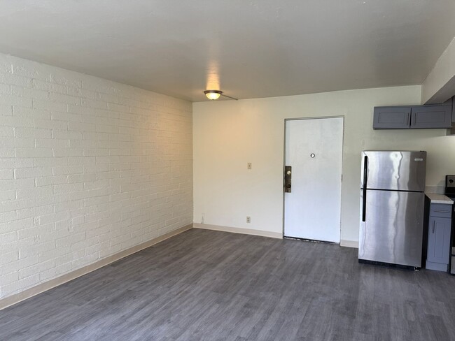 Foto del edificio - 430 E Howell St