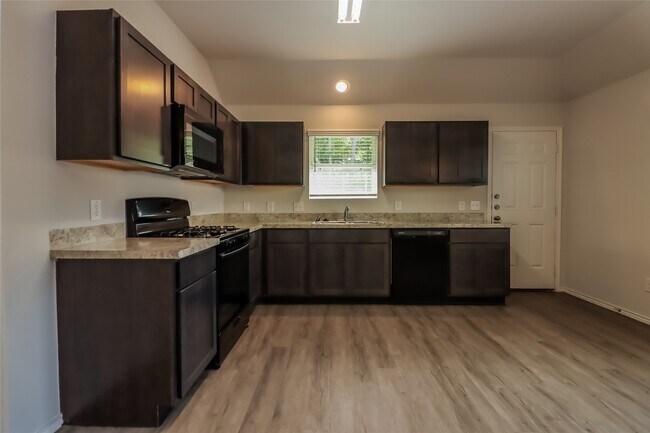 Foto del edificio - 2843 Briggs Dr