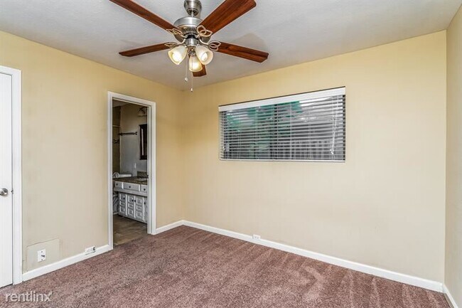 Foto del edificio - 4 br, 3 bath House - 1025 Oxfordshire Dr