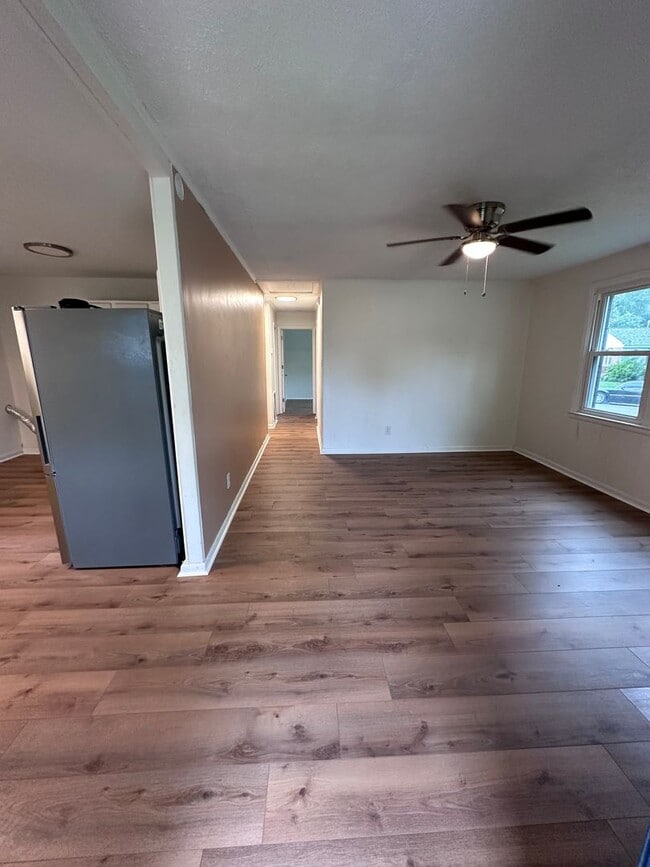 Photo - Three Bedroom House