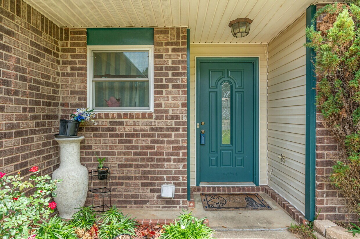 132 Louise Dr, Crestview, FL 32536 House for Rent in Crestview, FL