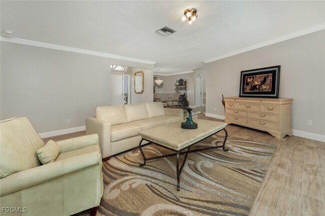 Building Photo - 13810 McGregor Blvd