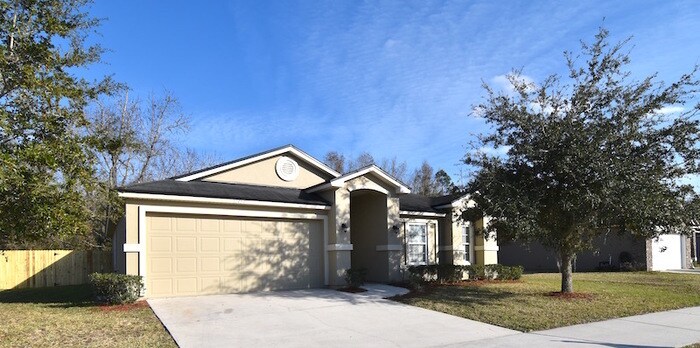 Primary Photo - Come See this 4/2 Home on the NORTHSIDE