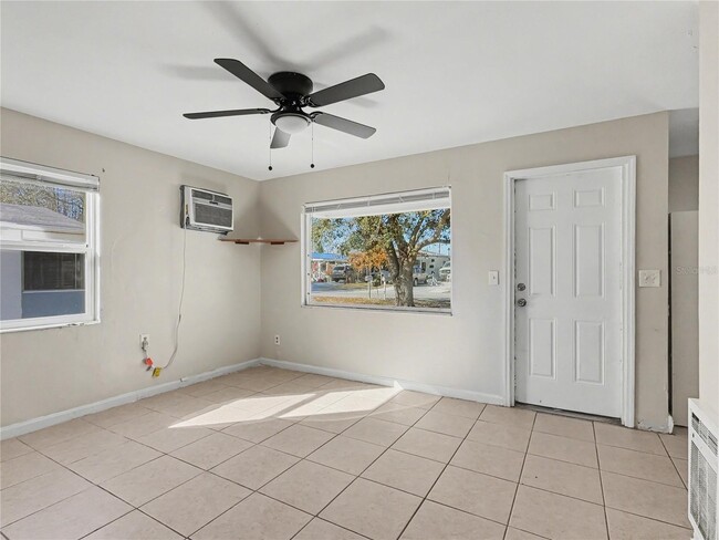 Building Photo - 42 Princeton Ave