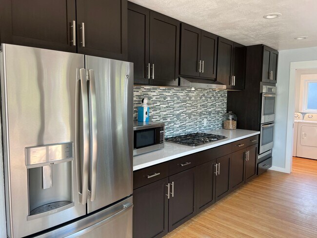 Building Photo - Gorgeous Updated Fair Oaks Home with Large...