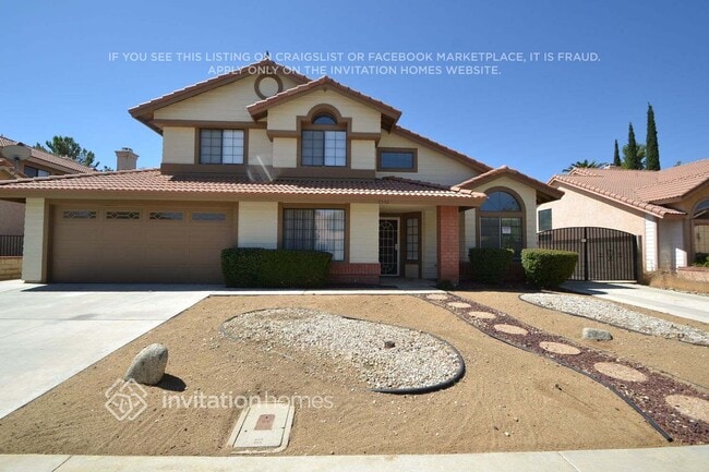 Building Photo - 4546 Grandview Dr