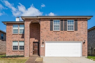 Building Photo - 1825 Shasta View Dr
