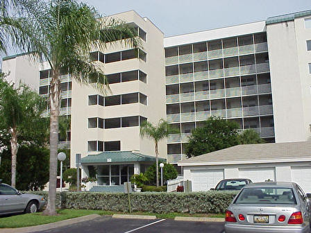 Front of Building - 285 Naples Cove Dr