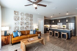 Building Photo - 17169 Spencer Rd Building Photo - 17169 Spencer Rd