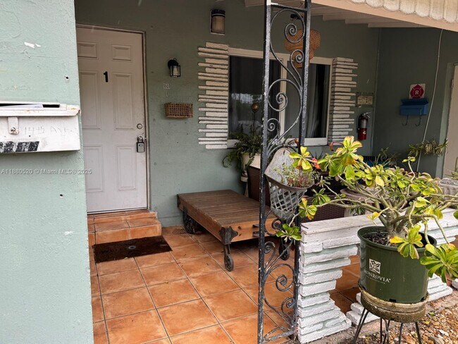 Foto del edificio - 1101 NE 14th Ave