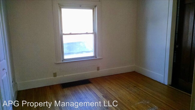 Building Photo - 1796 LPR