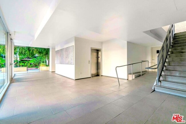 Foto del edificio - 9005 Cynthia St