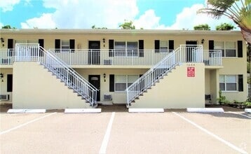 Building Photo - 1644 Redwood St