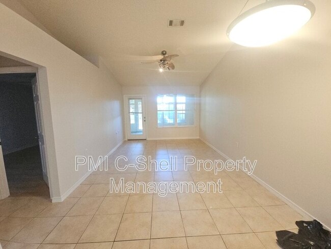Building Photo - 3012 Brigantine Dr