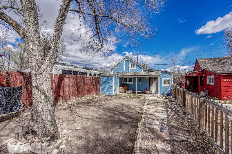 Foto principal - 228 E Harrison St