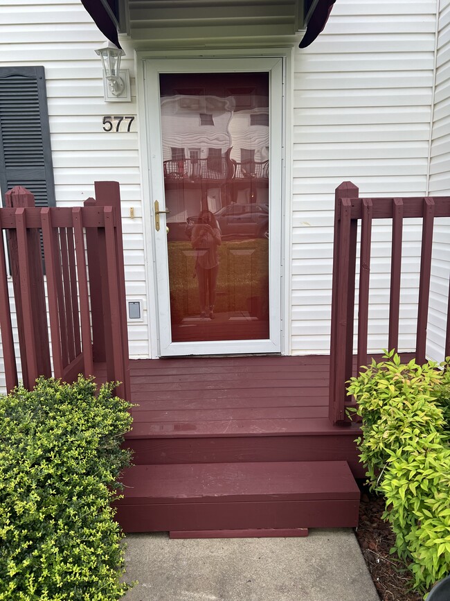 Foto del edificio - 577 Beaverview Dr