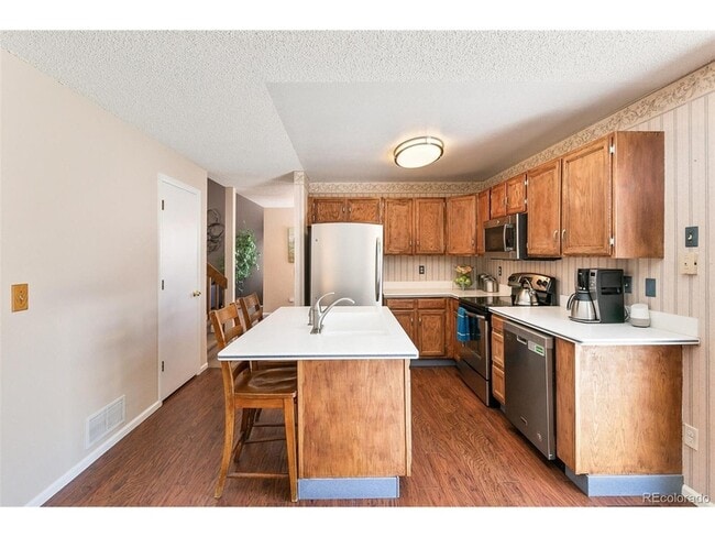 Building Photo - 5504 S Zang St