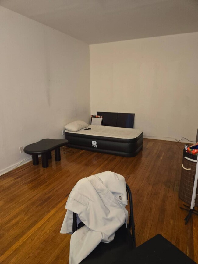 Foto del edificio - 36-40-40 Crescent St