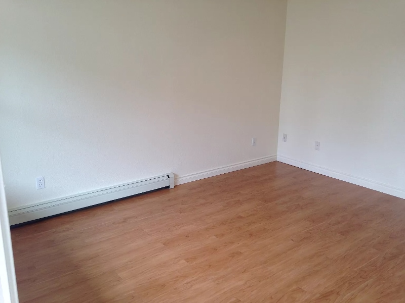 Building Photo - 3233 Peterkin Ave