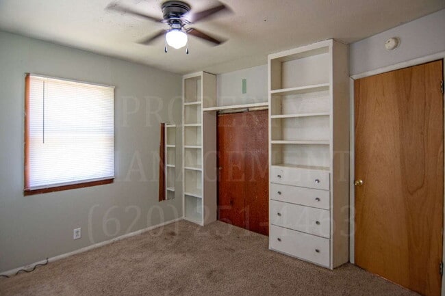Building Photo - Cozy Living 2-Bedroom Home