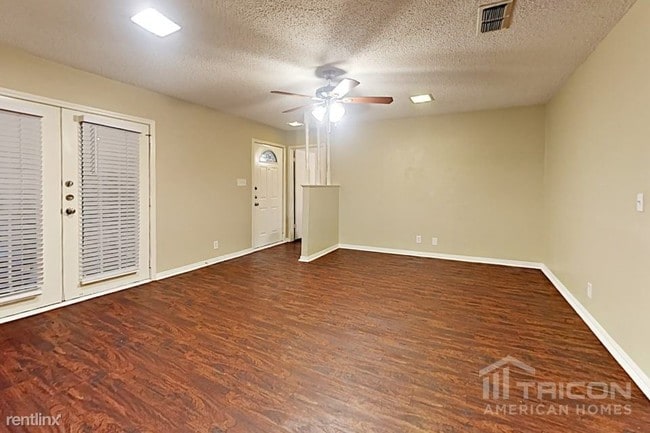 Building Photo - 6612 Andora Ave