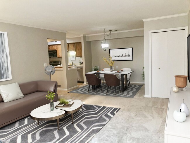 Building Photo - 2 br, 1 bath Condo - 113 Pinewood Cir