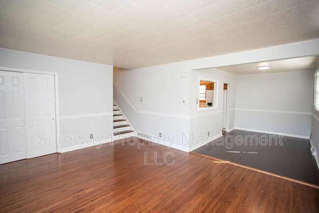Foto del edificio - 7 Green Ridge Rd