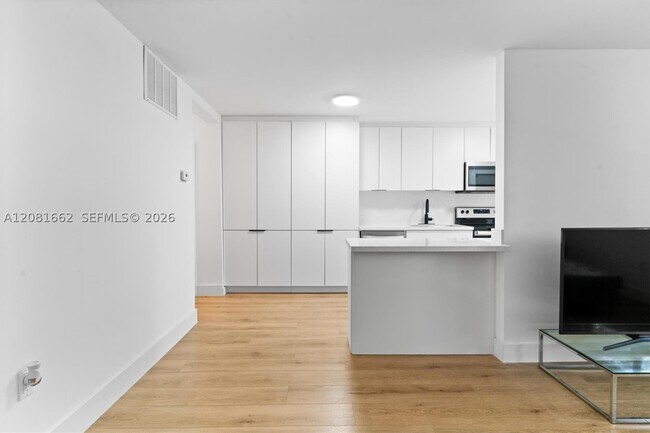 Foto del edificio - 1620 West Dr