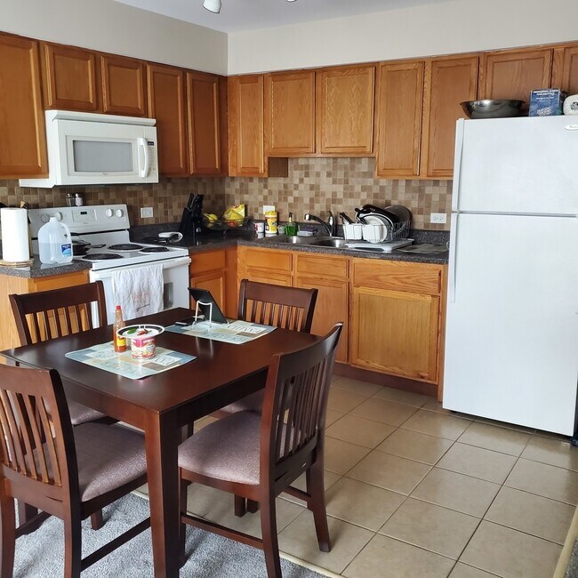 Foto del edificio - 3423 Ridgeland Ave