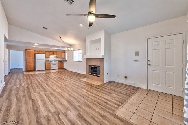 Building Photo - 3327 Erva St