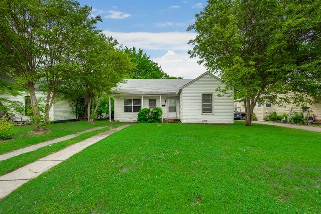Foto del edificio - 1646 Willow St