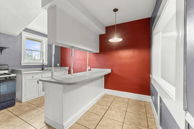 Foto del edificio - 338 W 10th St