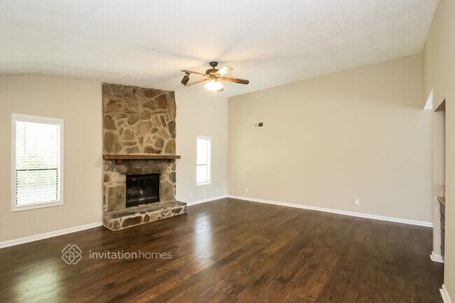 Building Photo - 204 Sunnybrook Ct