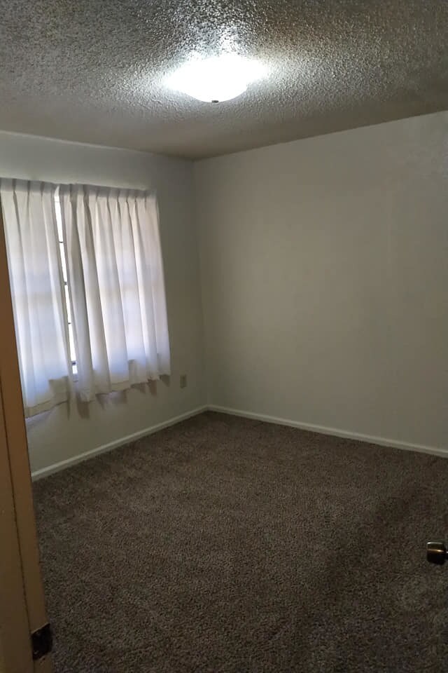 Foto del edificio - 1523 E Beverly Dr