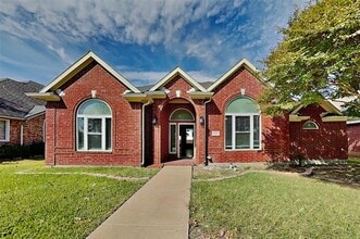 Building Photo - 1527 Jeanette Way