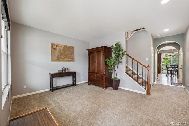 Building Photo - "Charming 3-Bed Sanctuary in Englewood: Spacious 3,089 Sq Ft with 2.5 Baths!"