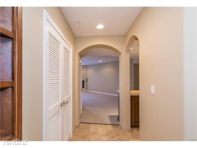 Foto del edificio - 4551 Coldwater Canyon Ave
