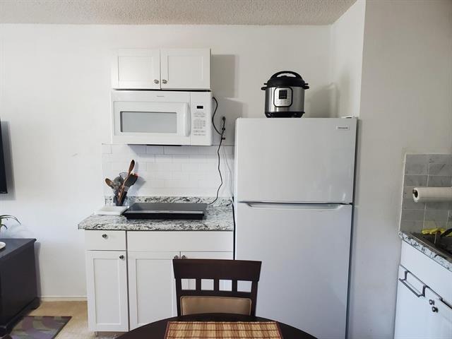 Foto del edificio - 3410 Clydesdale Dr