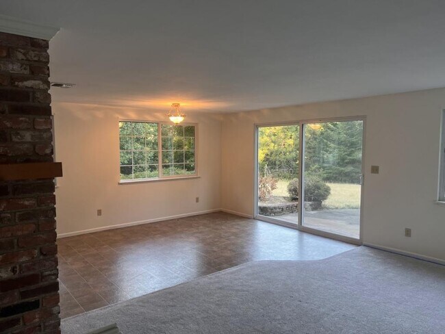 Foto del edificio - 3401 Quartz Creek Rd
