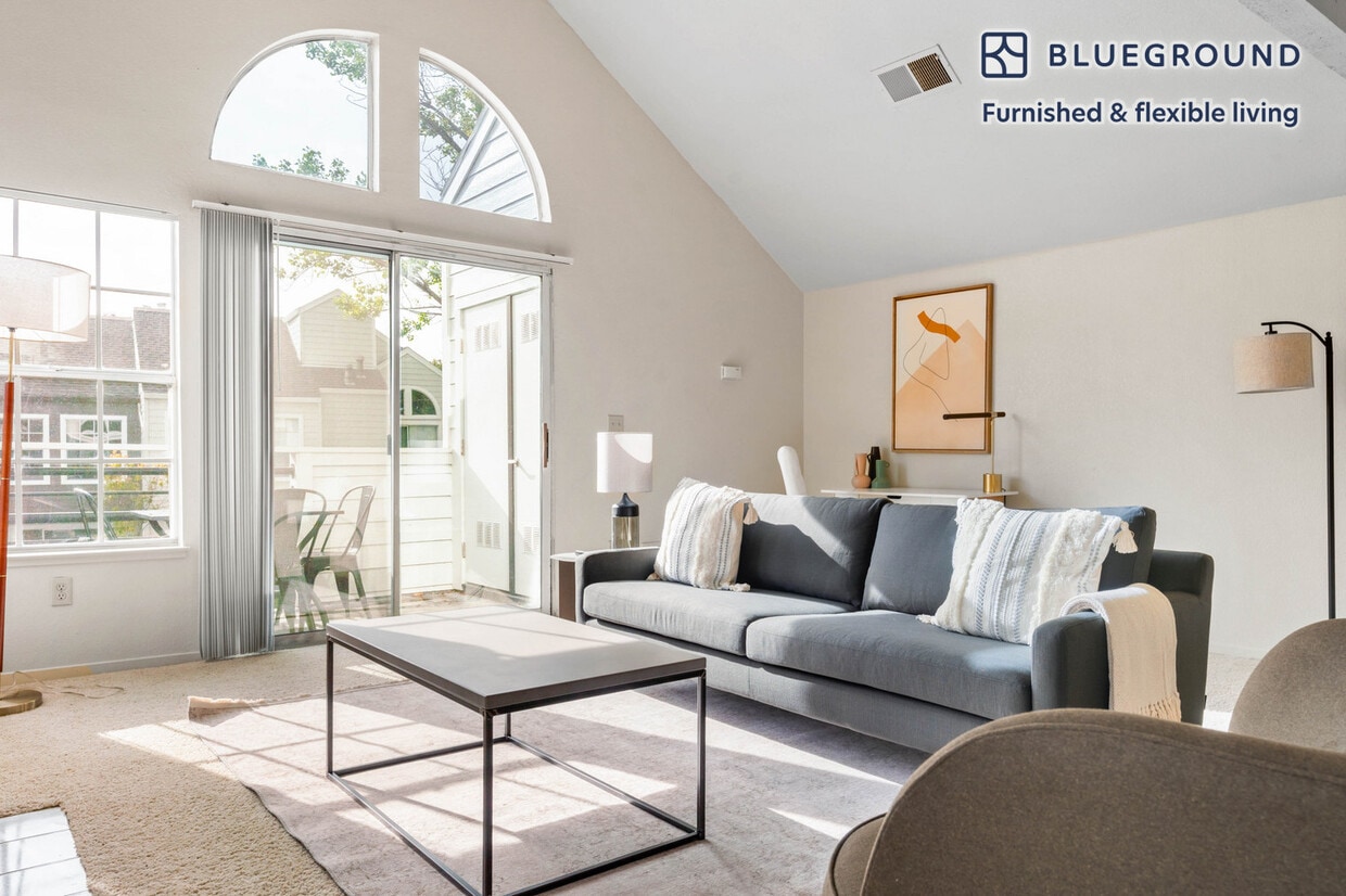 541 Cutwater Ln Unit FL2ID970, Foster City, CA 94404 Room for Rent