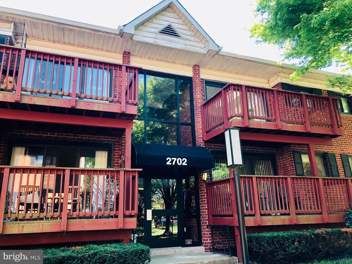 Primary Photo - 2702 Dartmouth Rd