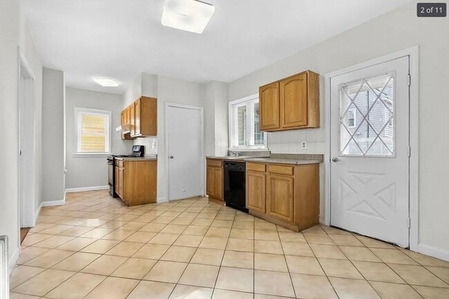 Building Photo - 75-77-77 Lebanon St