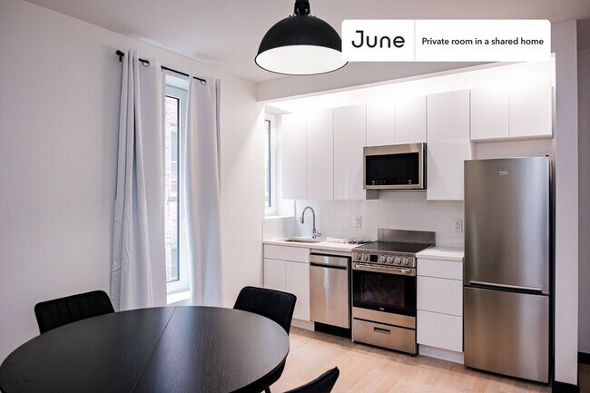 Foto del edificio - Room in Shared 4 bed/4 bath home