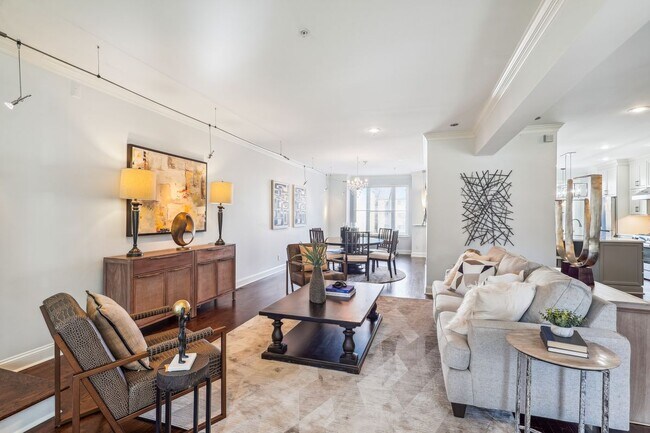 Foto del edificio - 337 W 7th St