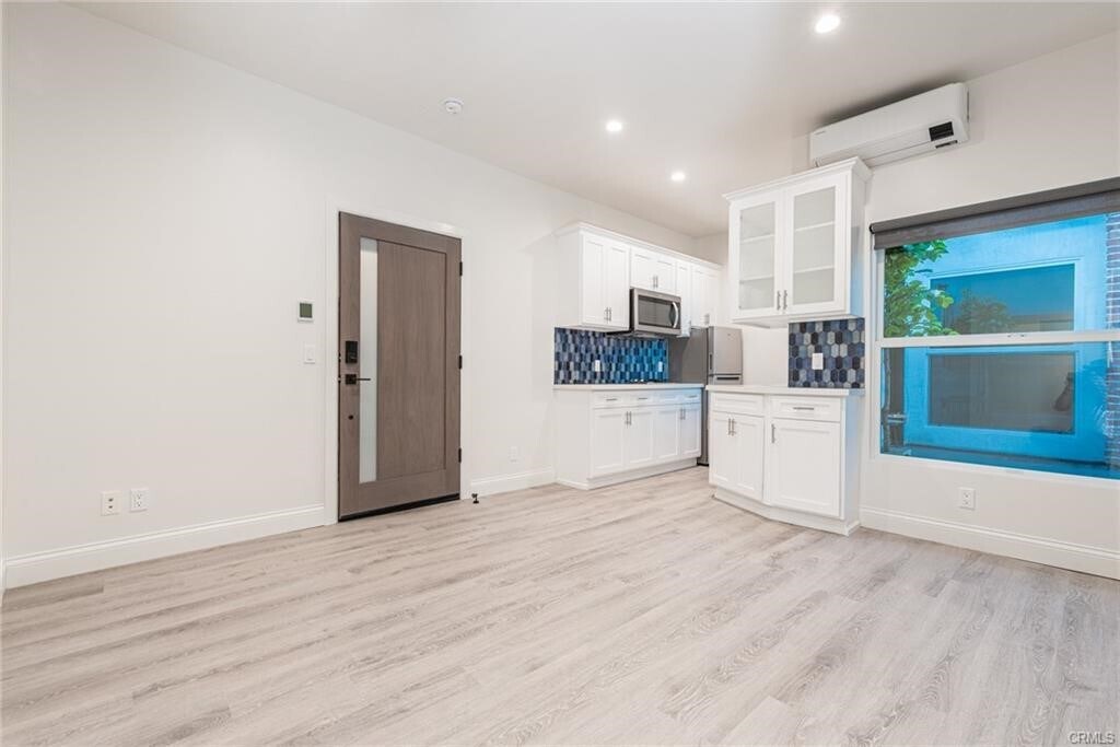 Foto principal - 305 Main St