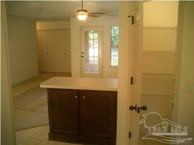 Building Photo - 6632 Hetzel Dr