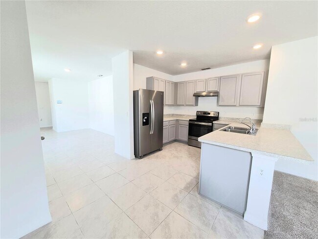 Building Photo - 2375 Brassie Ct