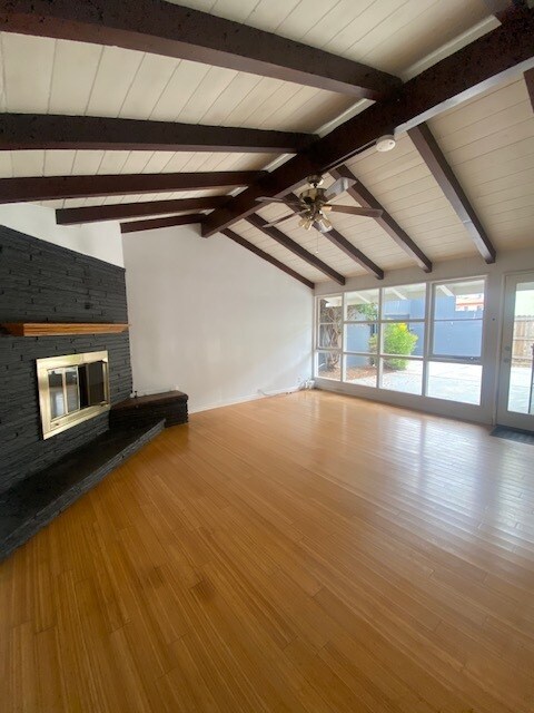 Building Photo - 12748 Pacific Ave